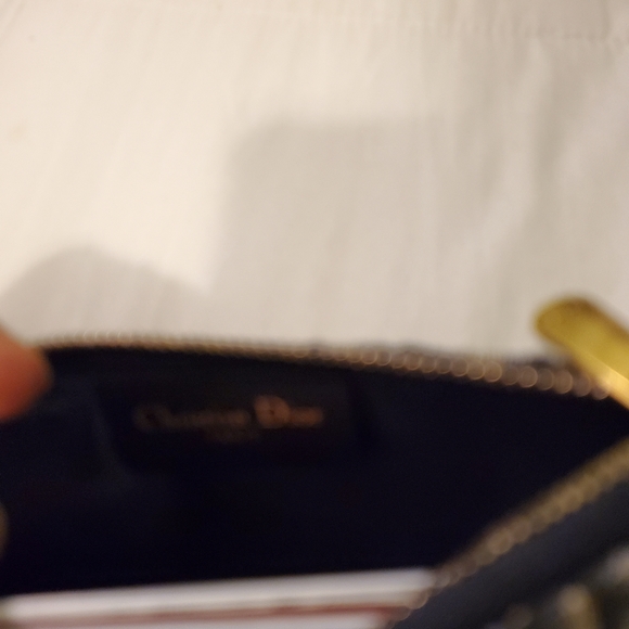 DIORESSENTIALS Coin Wallet - Picture 4 of 5